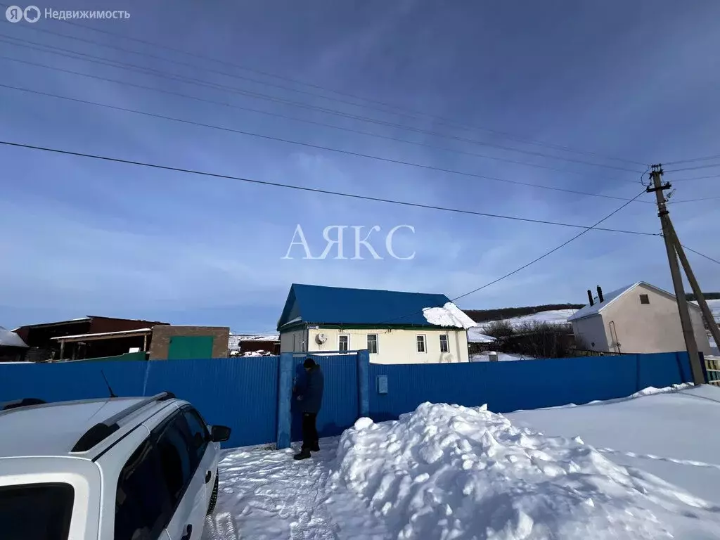 Дом в село Салихово, Школьная улица, 7 (93 м) - Фото 1