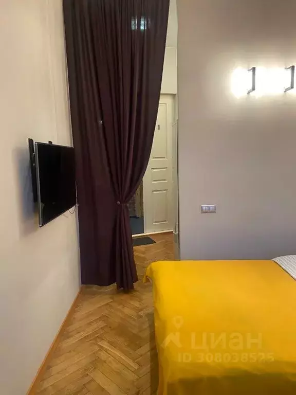 Комната Санкт-Петербург Каменноостровский просп., 27 - Фото 1