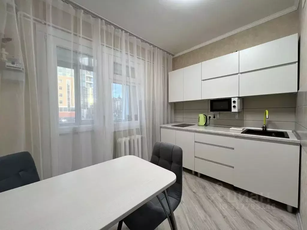 1-к кв. Ямало-Ненецкий АО, Салехард ул. Республики, 71 (34.0 м) - Фото 0