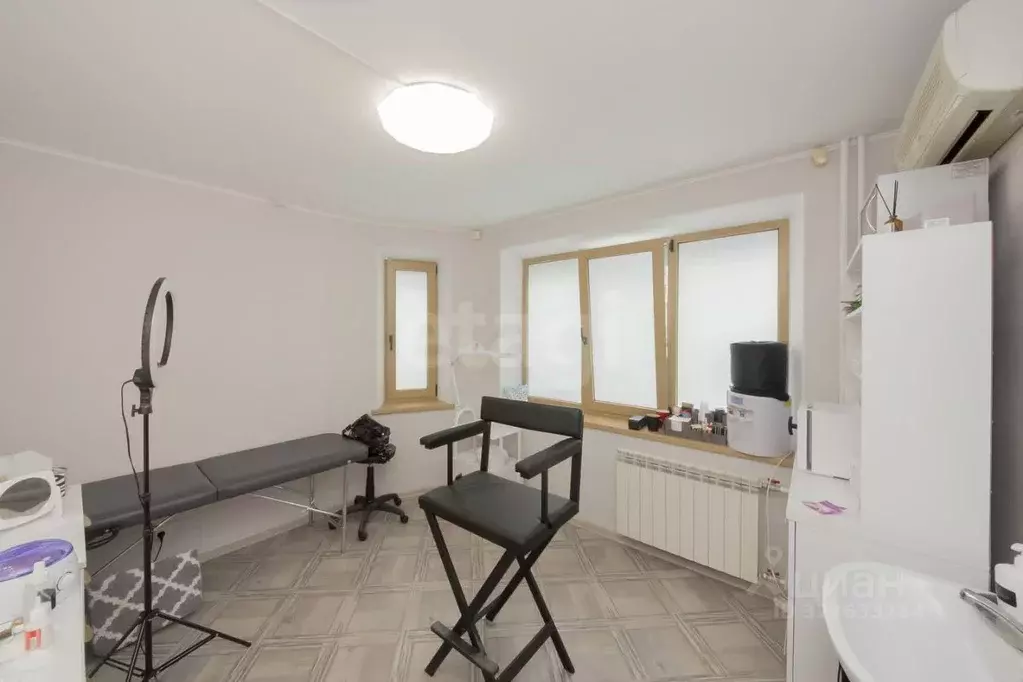 Помещение свободного назначения в Тюменская область, Тюмень Широтная ... - Фото 1