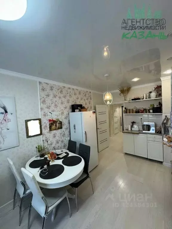 2-к кв. Татарстан, Казань просп. Альберта Камалеева, 30 (71.8 м) - Фото 1