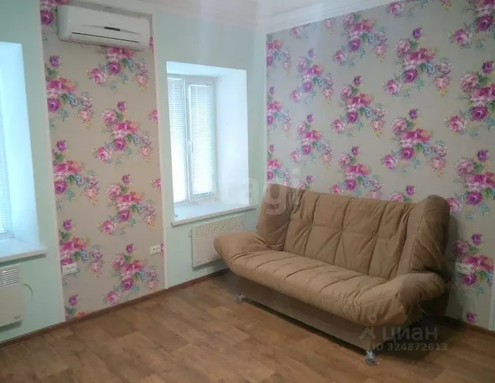 2-к кв. Крым, Феодосия ул. Красноармейская, 3 (39.6 м) - Фото 1