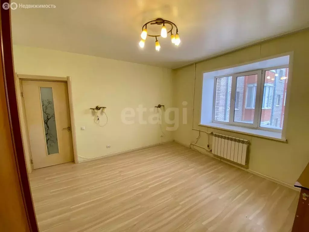 3-комнатная квартира: Ачинск, улица Кирова, 43 (93.4 м) - Фото 1