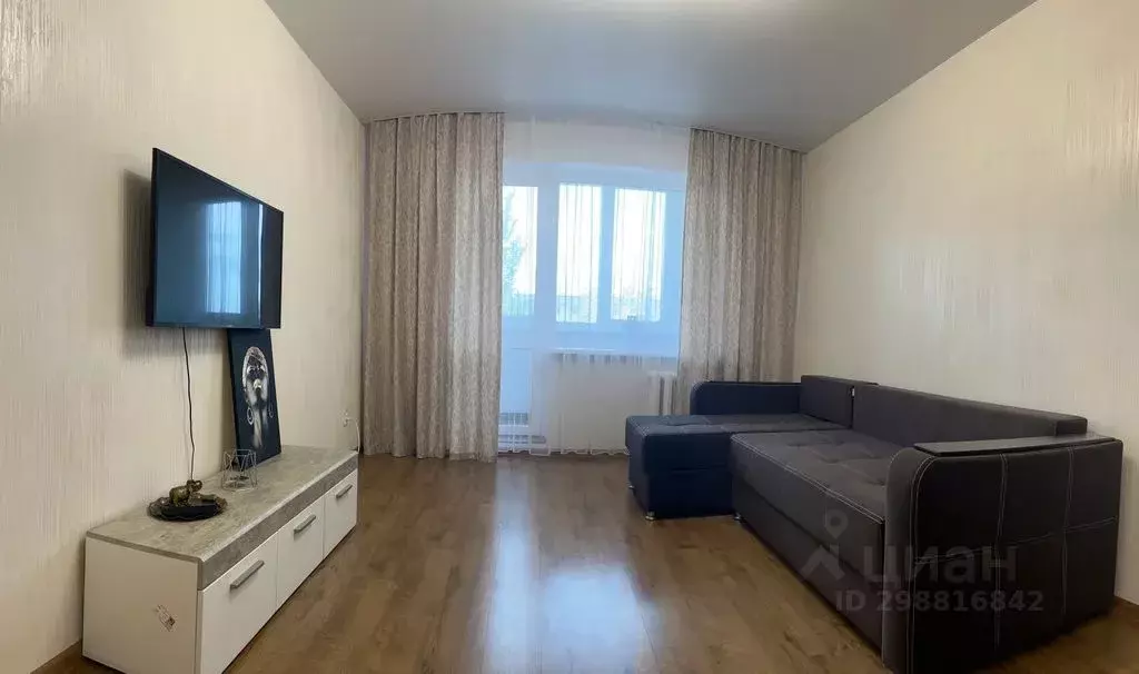 2-к кв. Крым, Щелкино Ленинский район, 1-й мкр, 29 (52.0 м) - Фото 1