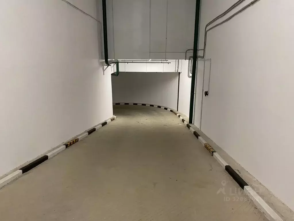 Гараж в Москва Авиационная ул., 61/2 (14 м) - Фото 1