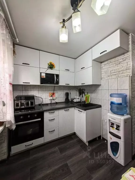 3-к кв. Алтайский край, Барнаул ул. Фурманова, 28 (57.7 м) - Фото 1