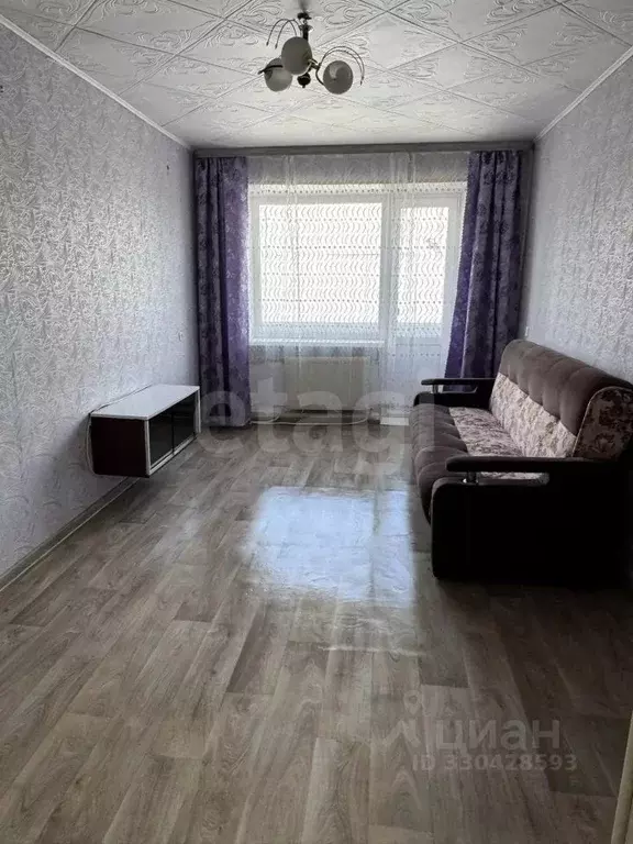 2-к кв. Псковская область, Остров Пригородная ул., 8 (39.8 м) - Фото 1