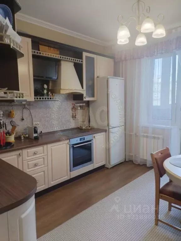 2-к кв. Курская область, Курск просп. Вячеслава Клыкова, 92 (73.8 м) - Фото 1