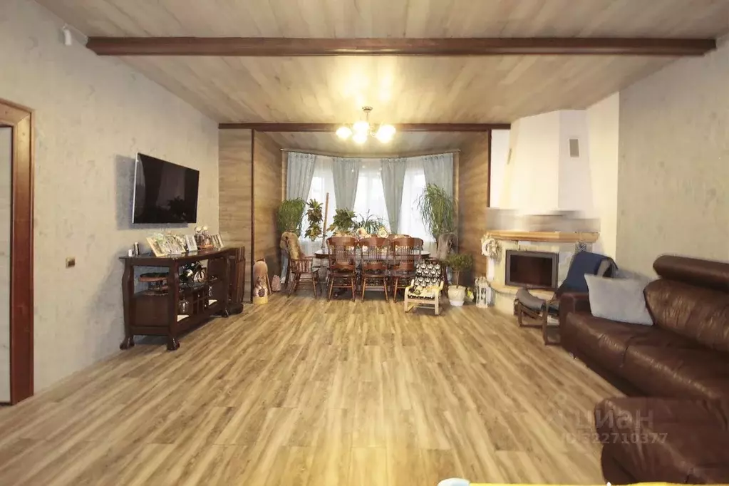 Дом в Свердловская область, Нижний Тагил пер. Дальний, 4 (180 м) - Фото 1