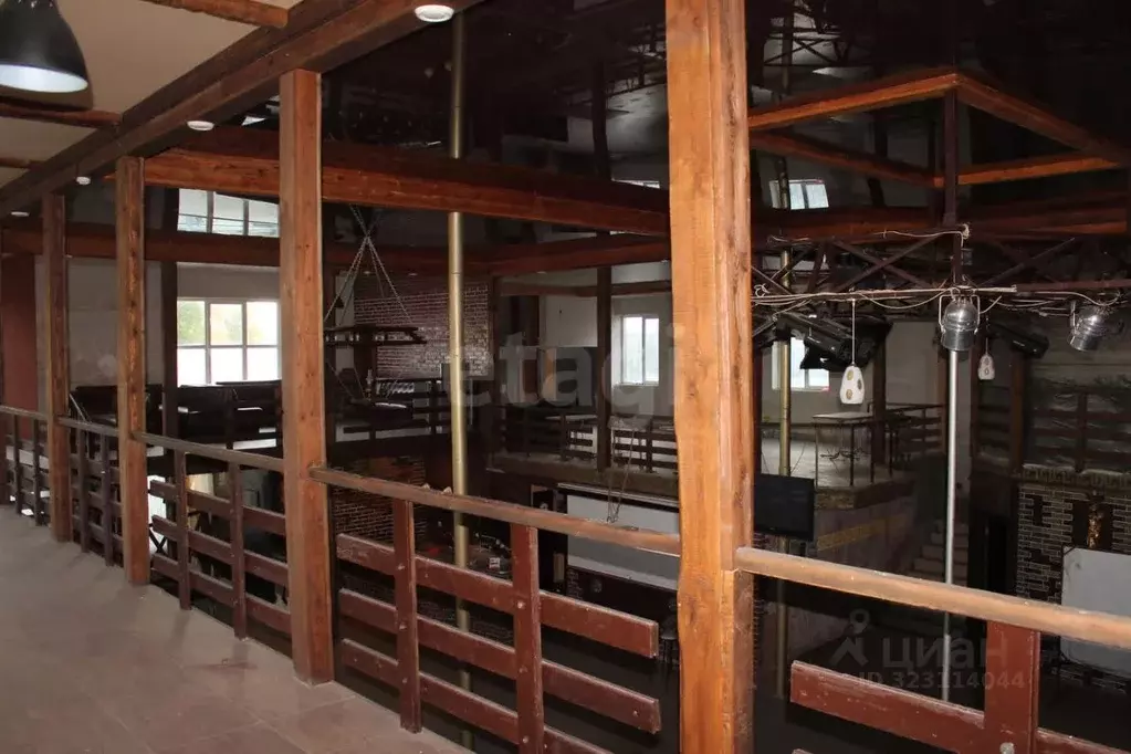 Помещение свободного назначения в Ростовская область, Шахты ул. ... - Фото 1