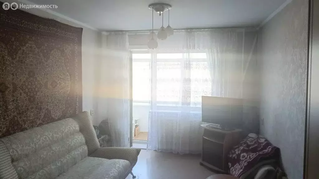 1-комнатная квартира: Райчихинск, улица Литовченко, 5 (35.7 м) - Фото 2