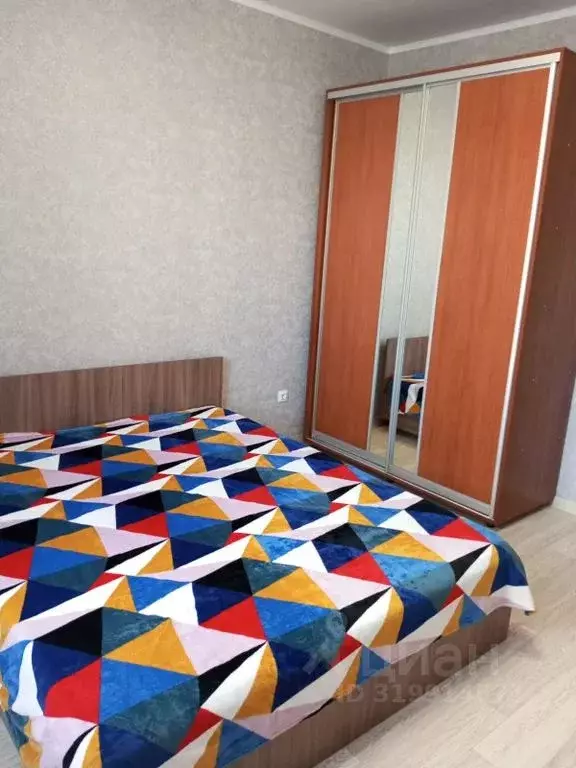 2-к кв. Оренбургская область, Оренбург Салмышская ул., 61 (65.0 м) - Фото 1