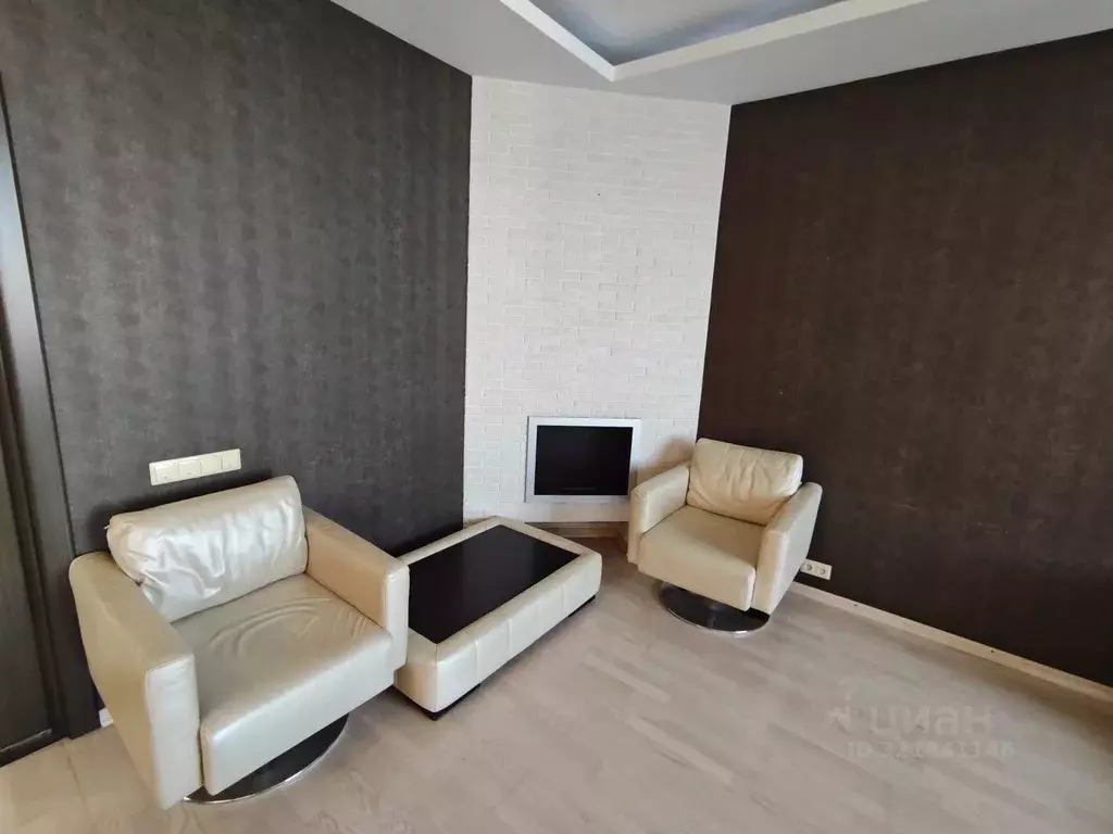 3-к кв. Астраханская область, Астрахань ул. Кирова, 44 (110.0 м) - Фото 1