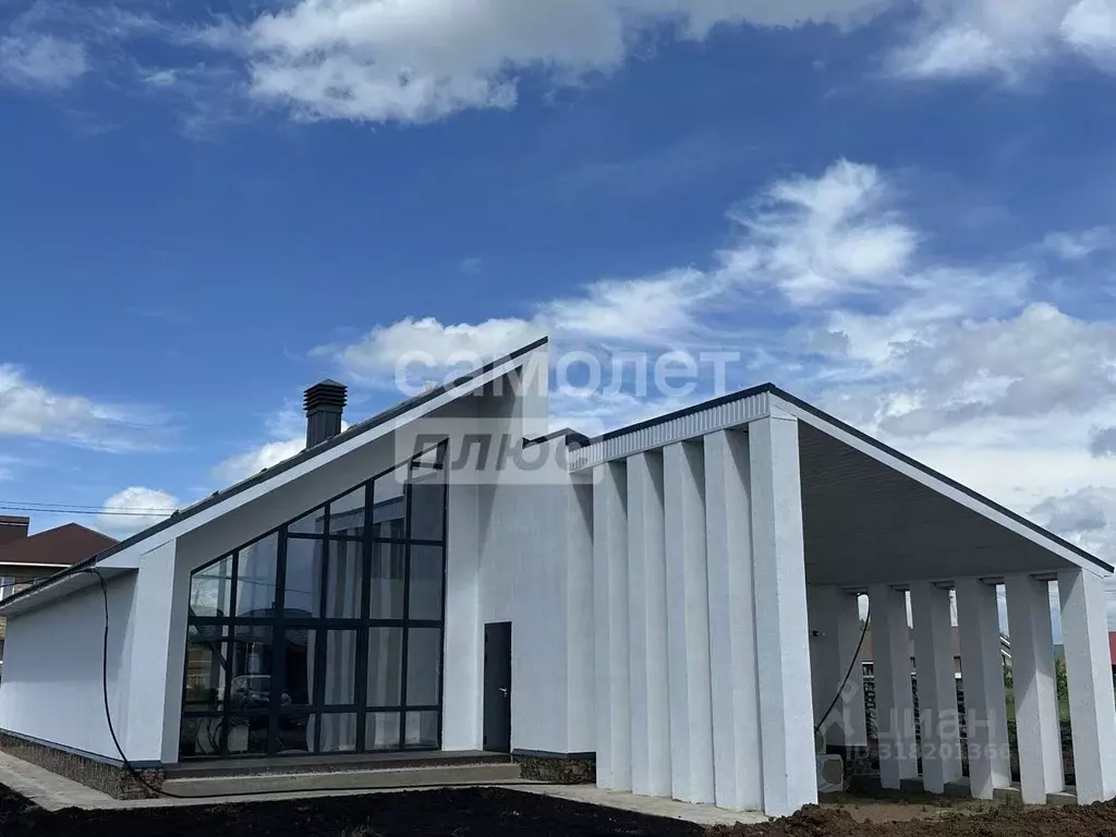 Дом в Башкортостан, Уфимский район, Зубовский сельсовет, с. ... - Фото 0