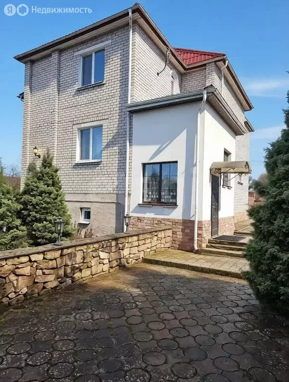 Дом в Остров, улица Энтузиастов (165.8 м) - Фото 1