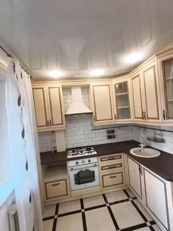 2-к кв. Псковская область, Псков Коммунальная ул., 72 (52.0 м) - Фото 1
