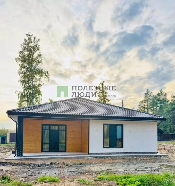 Коттедж в Курганская область, Кетовский муниципальный округ, с. ... - Фото 1