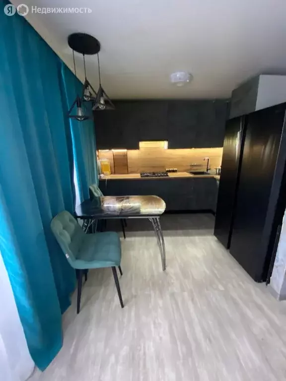 3-комнатная квартира: Еманжелинск, улица Герцена, 21 (60 м) - Фото 0