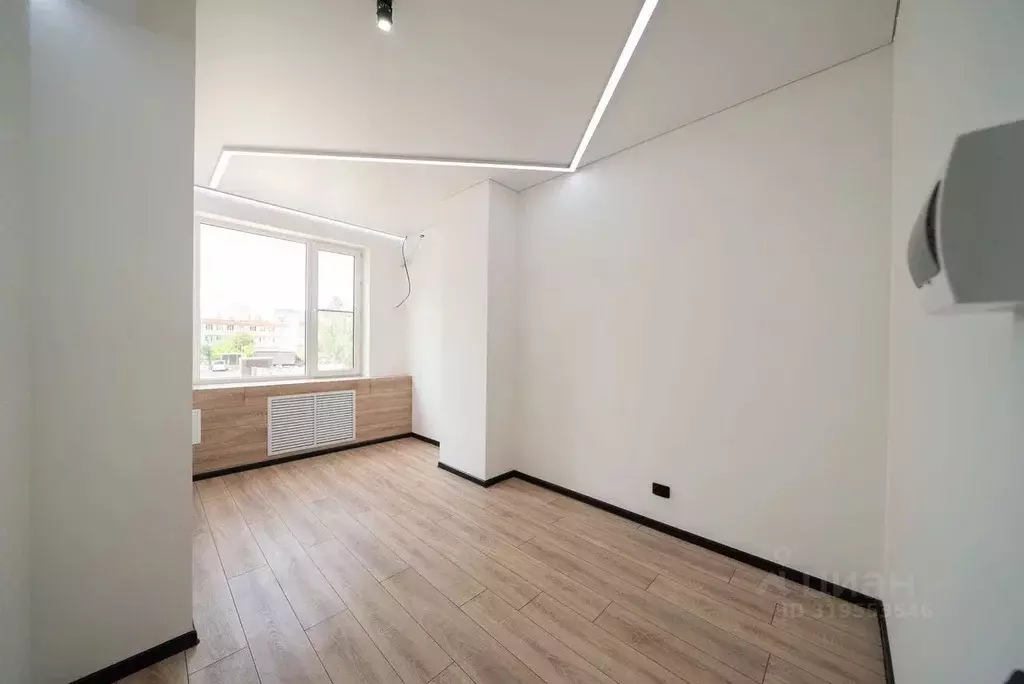 Офис в Татарстан, Казань ул. Аделя Кутуя, 68а (10 м) - Фото 2