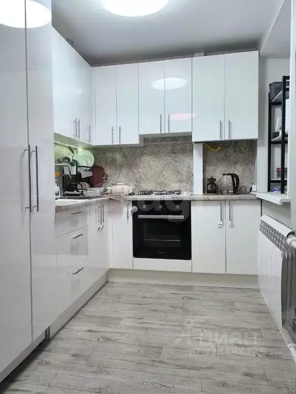 3-к кв. Марий Эл, Звенигово ул. Ленина, 7 (60.5 м) - Фото 1