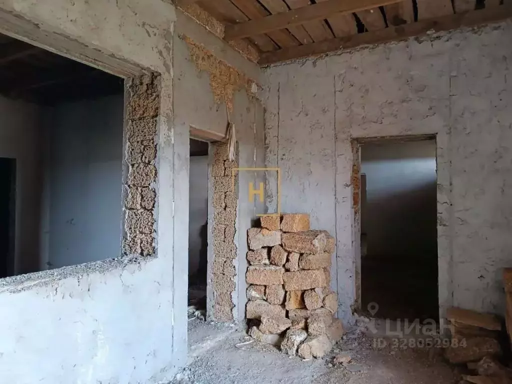 Дом в Крым, Евпатория Исмаил-Бей мкр, ул. Аблямит Аджи, 38 (191 м) - Фото 2