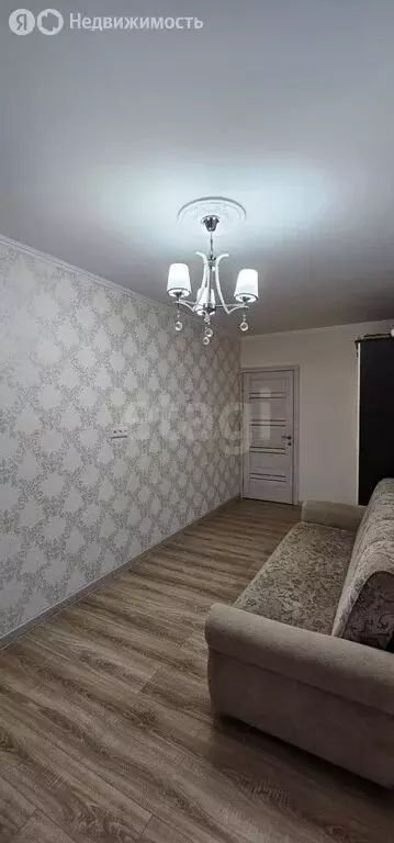 2-комнатная квартира: Минусинск, улица Ванеева, 7 (43.8 м) - Фото 1