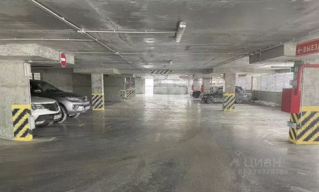 Гараж в Тюменская область, Тюмень Военная ул., 39 (14 м) - Фото 1