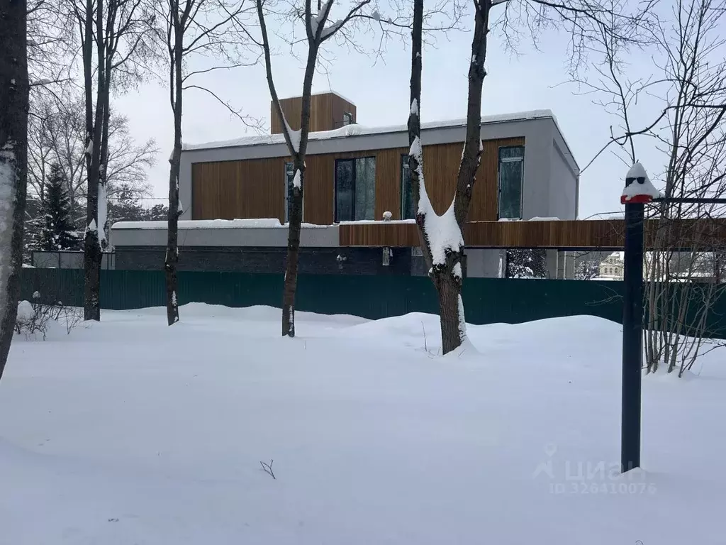 Дом в Московская область, Красногорск городской округ, д. Поздняково  ... - Фото 1
