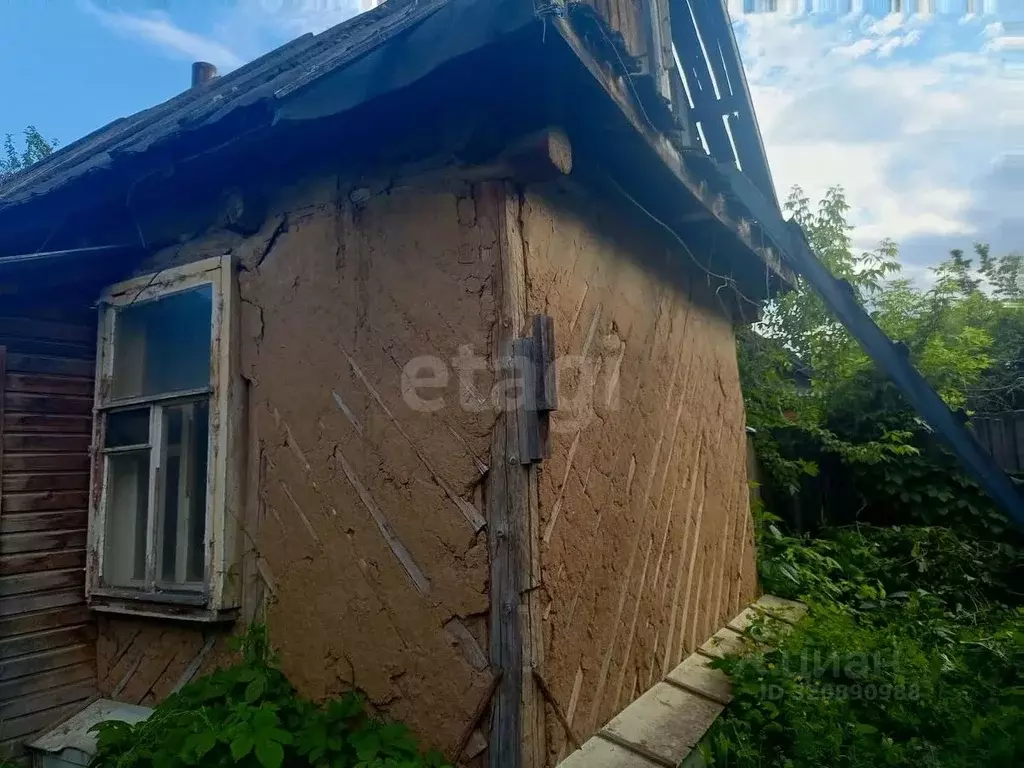 Дом в Саратовская область, Энгельс Трудовая ул., 19 (24 м) - Фото 1