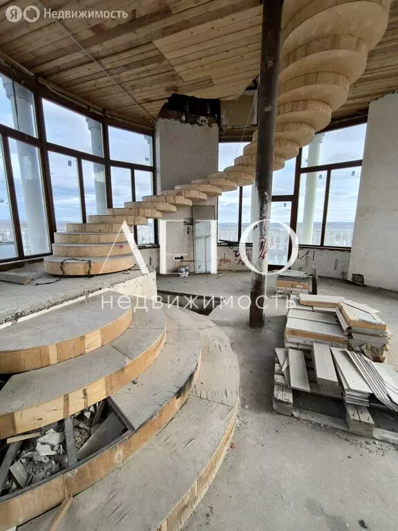 Квартира-студия: Горячий Ключ, улица Ленина, 195Г (198.7 м) - Фото 1