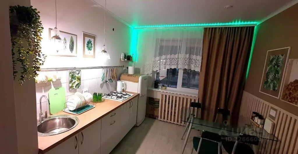 1-к кв. Саратовская область, Балаково Трнавская ул., 26/6 (31.5 м) - Фото 2