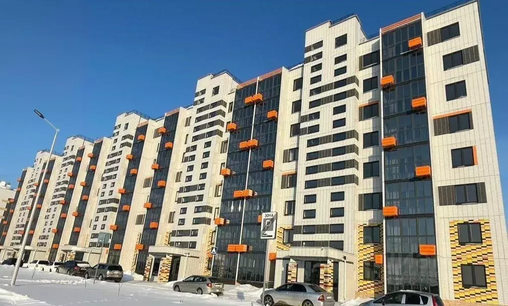 3-к кв. Омская область, Омск проезд 6-й Амурский, 16 (80.2 м) - Фото 1