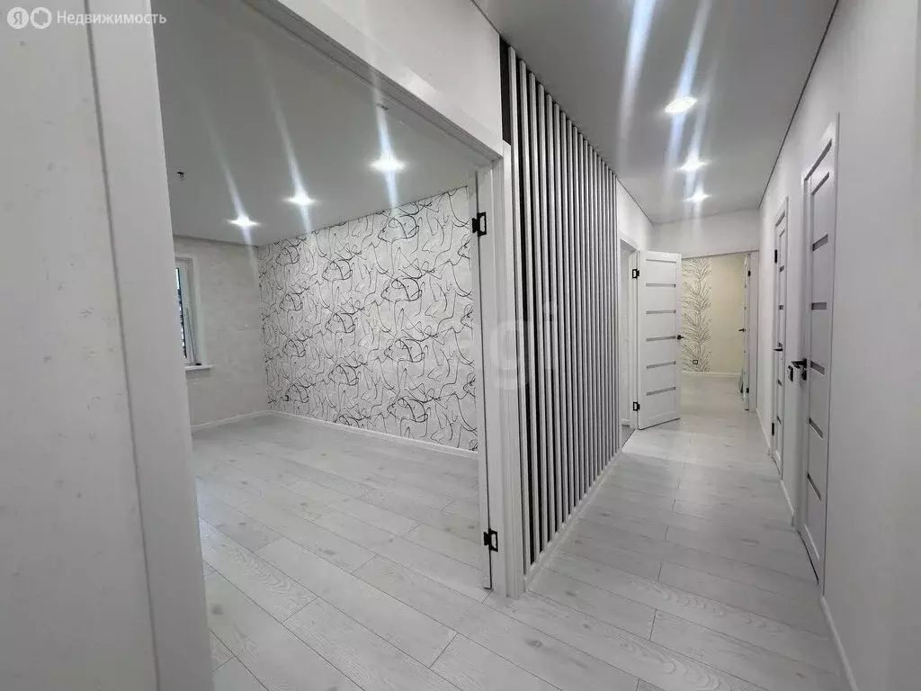 2-комнатная квартира: Калуга, Минская улица, 1 (66.64 м) - Фото 2