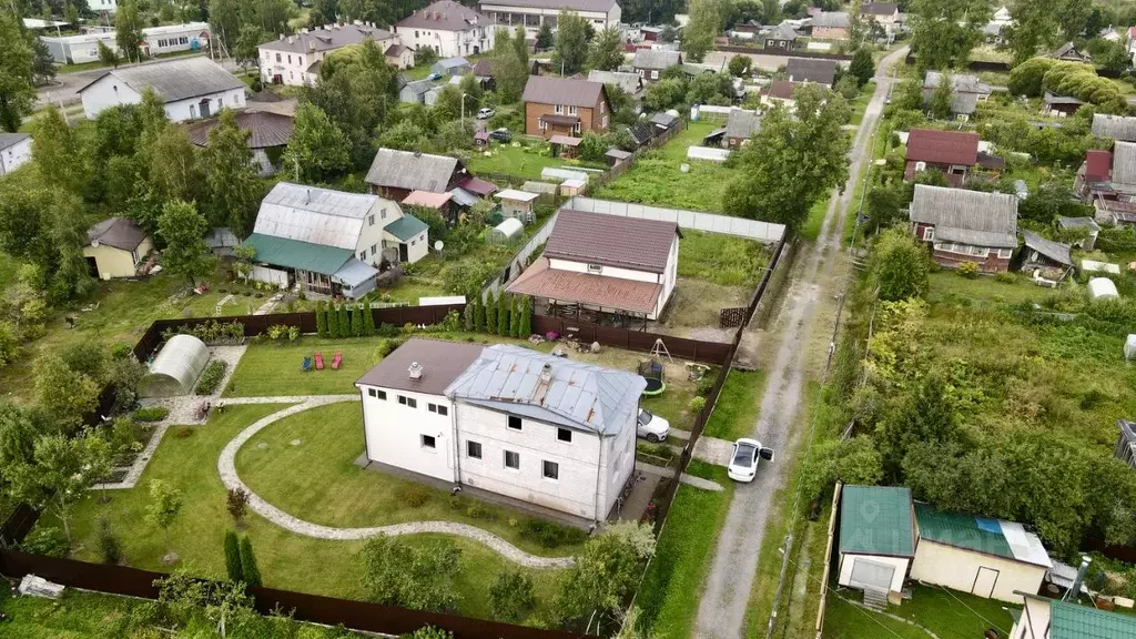 Дом в Ленинградская область, Любань Тосненский район, ул. Марата, 15А ... - Фото 2