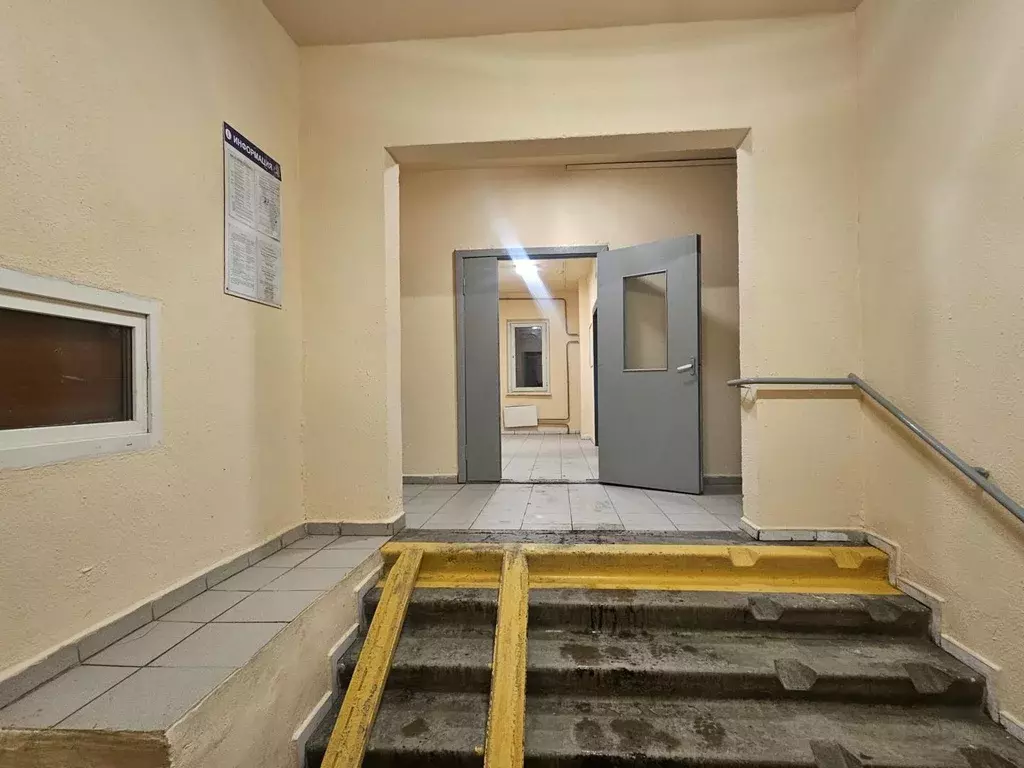 Продается 3-комнатная квартира - Фото 2