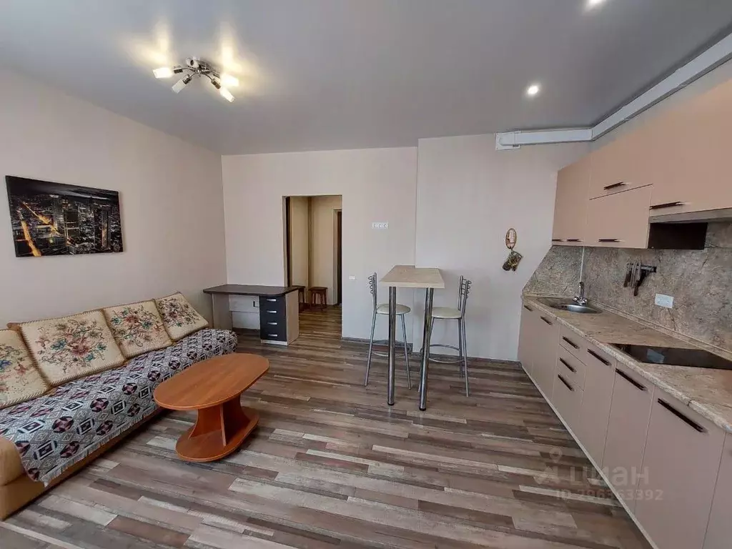 Студия Краснодарский край, Краснодар ул. Им. Героя Яцкова И.В., 9к1 ... - Фото 1
