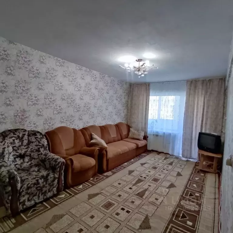 2-к кв. Кемеровская область, Юрга ул. Машиностроителей, 30 (44.6 м) - Фото 1