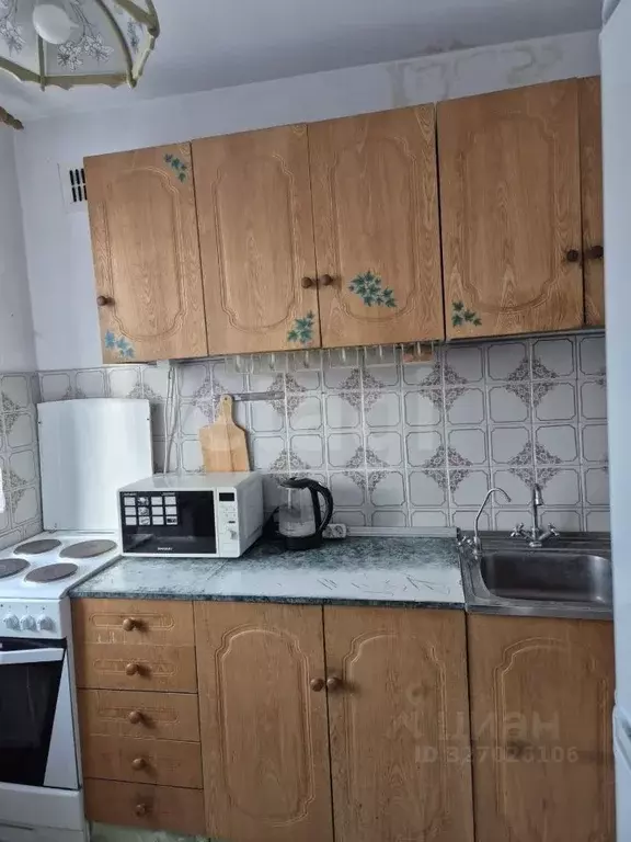 3-к кв. Тюменская область, Тюмень Курская ул., 3 (50.0 м) - Фото 2