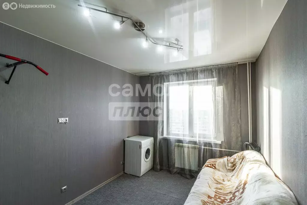3-комнатная квартира: Омск, улица Богдана Хмельницкого, 44 (68 м) - Фото 1
