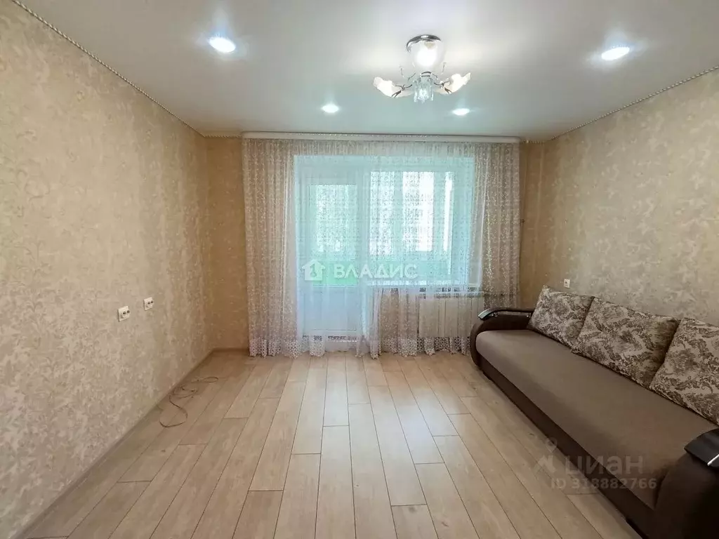 3-к кв. Белгородская область, Шебекино ул. Ленина, 107 (63.0 м) - Фото 1