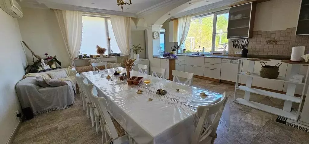 Дом в Краснодарский край, Сочи Новороссийское ш., 27 (300 м) - Фото 0