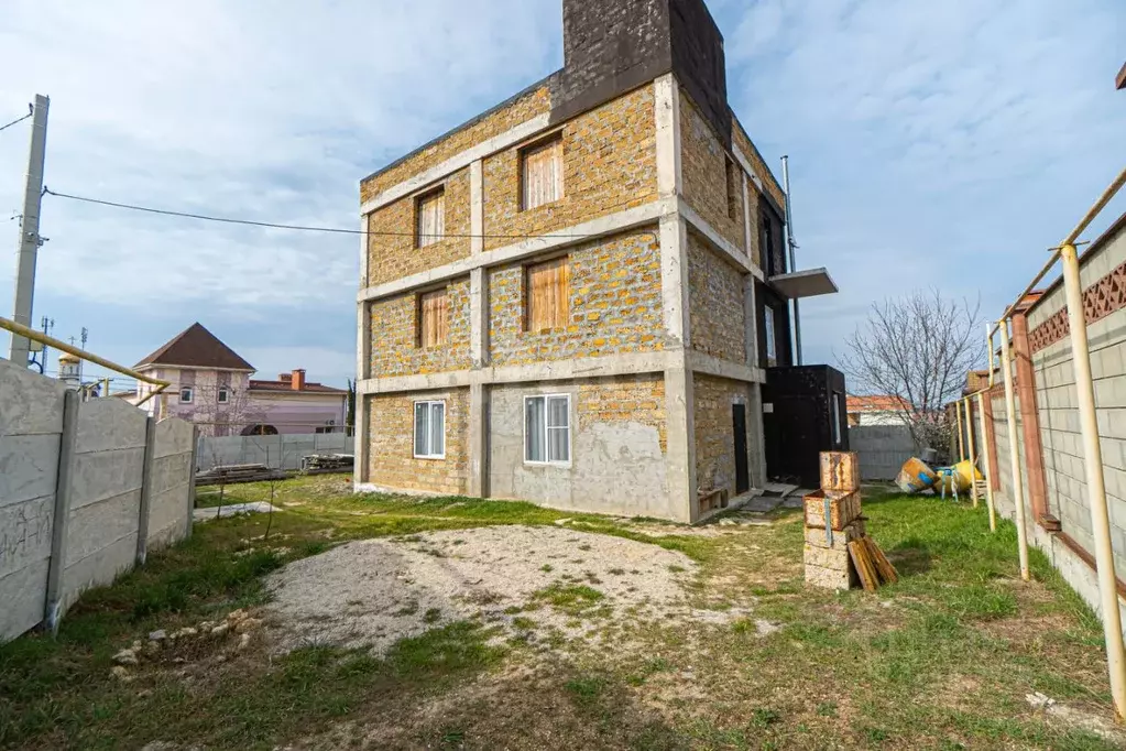 Дом в Севастополь ул. Артиллеристов, 93 (288 м) - Фото 1