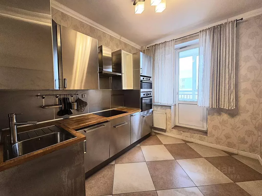 2-к кв. Москва 6-я Радиальная ул., 5к3 (65.0 м) - Фото 0