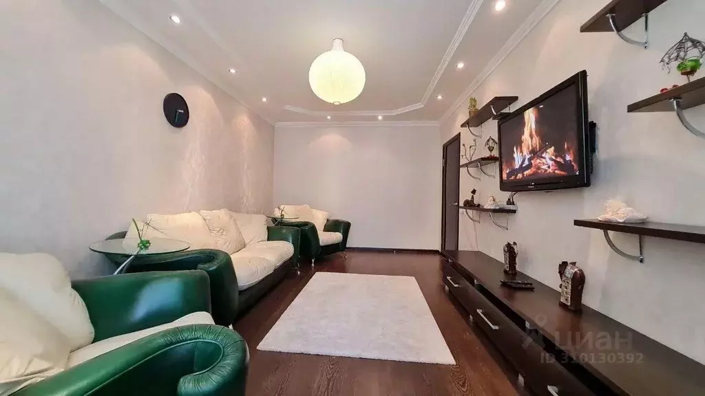 2-к кв. Ставропольский край, Пятигорск просп. Калинина, 2а (85.0 м) - Фото 1