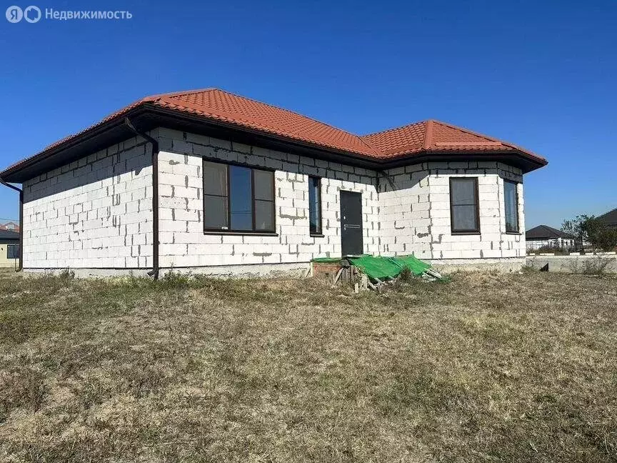 Дом в Тахтамукайский район (128.2 м) - Фото 1