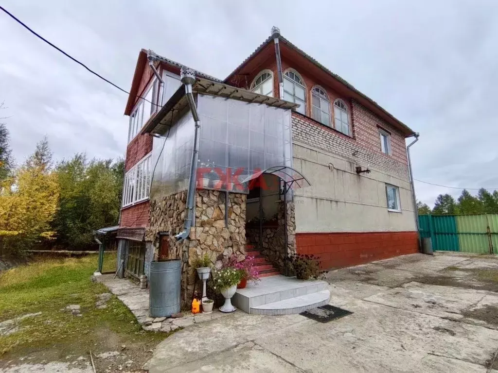 Коттедж в Саха (Якутия), Нерюнгри Чульман пгт, ул. 70 лет Октября, 2А ... - Фото 1