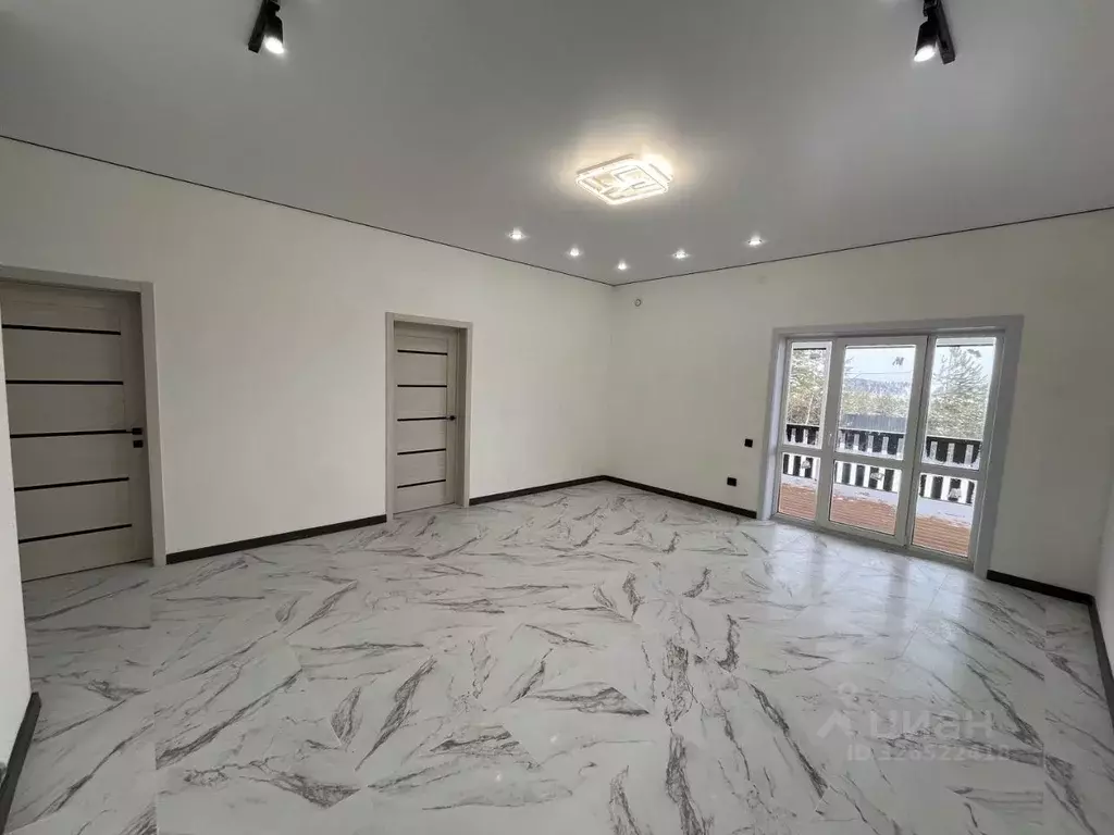 Дом в Иркутская область, Иркутский муниципальный округ, д. Куда пер. ... - Фото 2