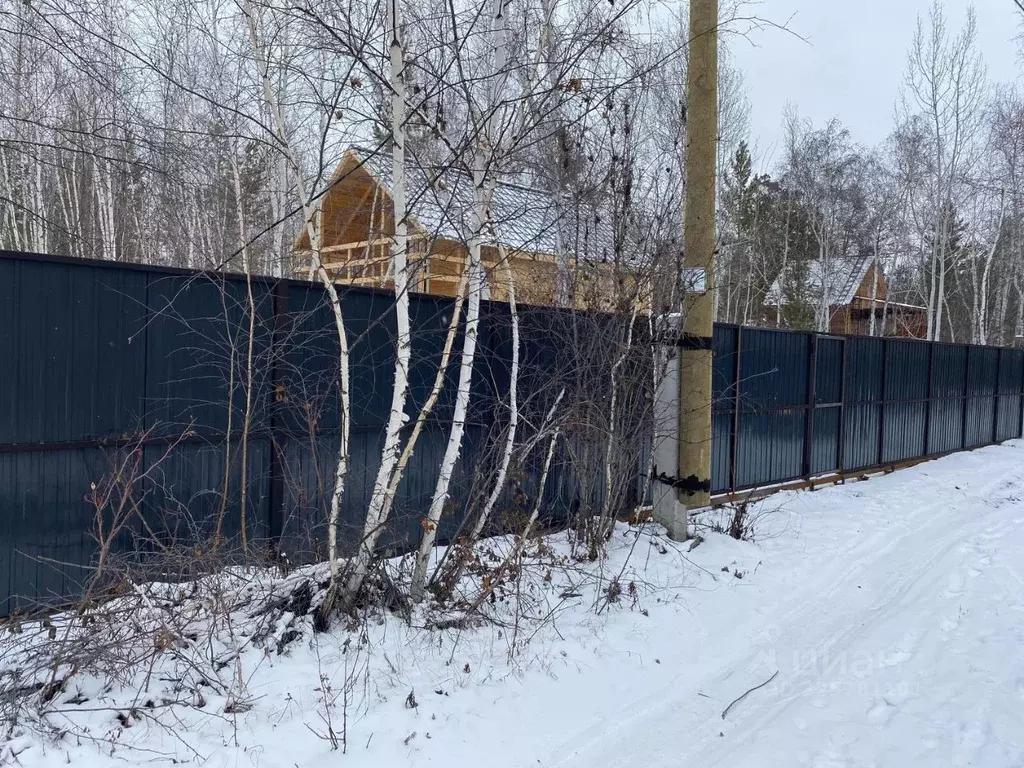 Участок в Саха (Якутия), Якутск городской округ, с. Владимировка ул. ... - Фото 1