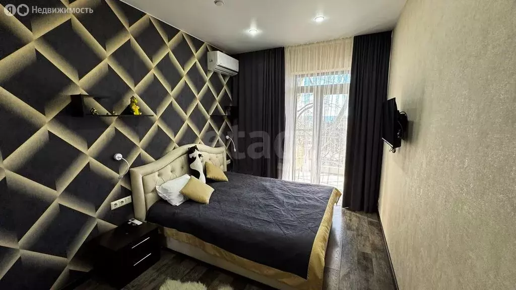 2-комнатная квартира: Алушта, улица Горького, 9А (55.4 м) - Фото 1