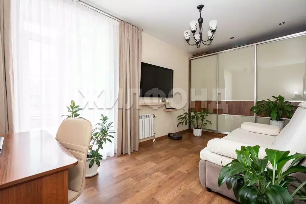 3-к кв. Новосибирская область, Новосибирск Стрижи мкр, 11 (65.7 м) - Фото 0